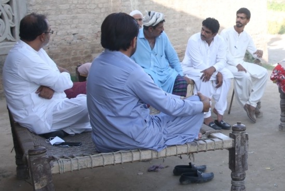 Community structures